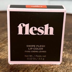 Flesh Swipe Flesh Lip Color Revlon 0.12oz 110 Tremble
